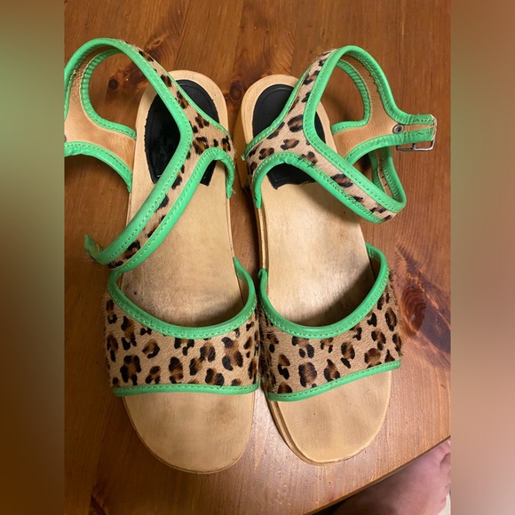 COPY - Swedish Hasbeens - wood, neon green, leopard - size 8 - Picture 2 of 8